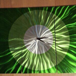 JON ALLEN Modern Metal Hanging Sculpture Wall Clock / Silver &Green 38 x 24"